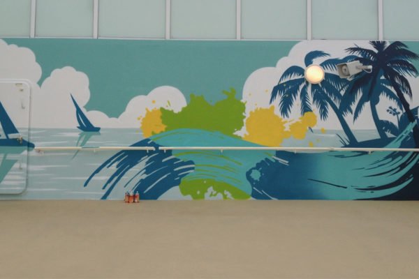 graffiti-de-playa-en-barco Mural de playa en crucero