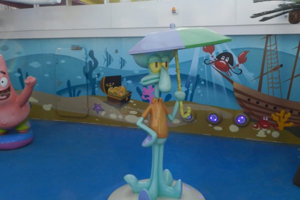 mural-decorativo-en-piscina-de-bob-esponja Graffiti en piscina de Bob Esponja