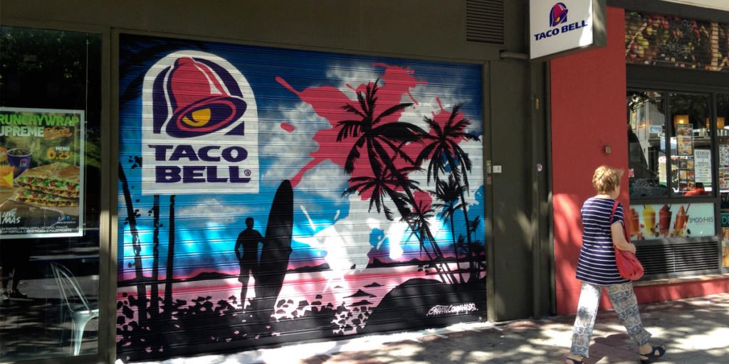 Graffiti-en-cierre-Taco-Bell-Madrid Graffiti en cierre de Taco Bell en Madrid