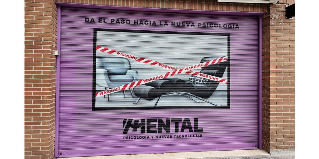 Graffiti-en-persiana-metálica-de-local-de-psicología-en-Las-Rozas Graffiti en persiana metálica de local de psicología en Las Rozas