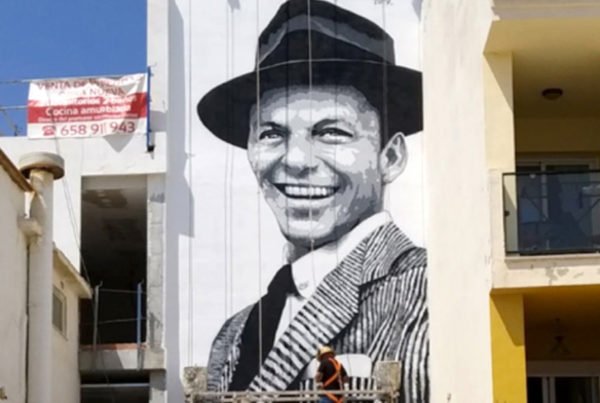 Graffiti profesional de Frank Sinatra.
