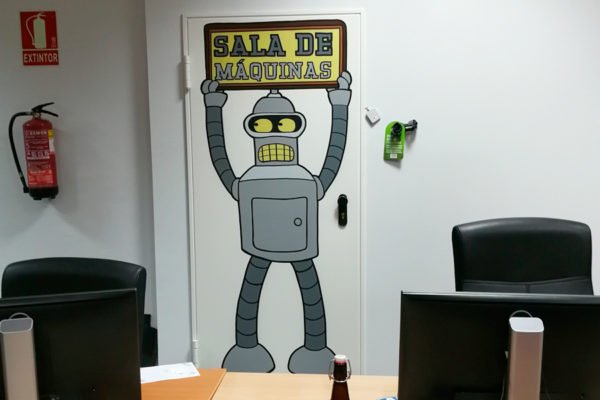 Graffiti-de-Bender-en-oficina Graffiti de Bender de Futurama en oficina de Madrid.