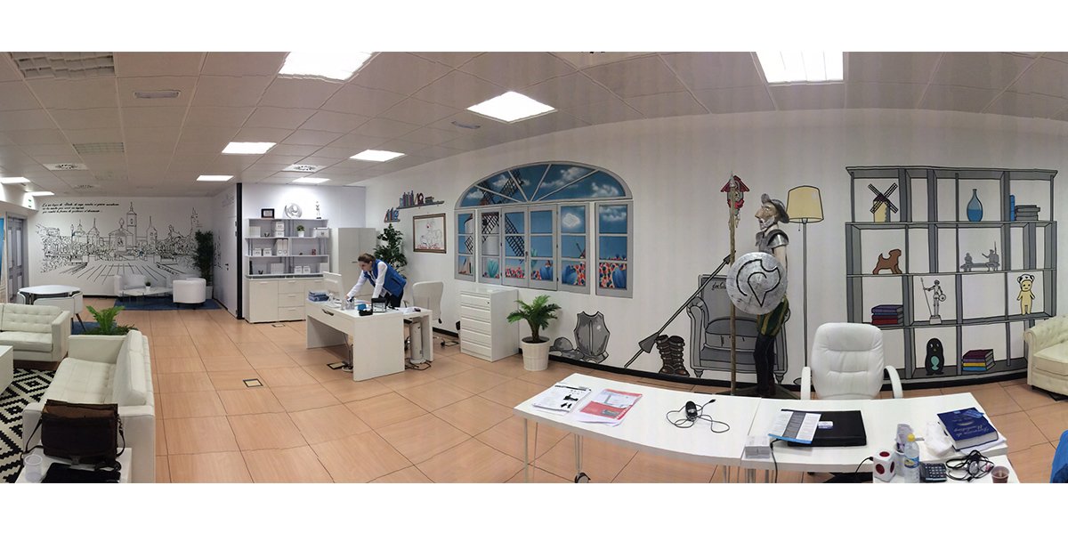 Graffiti decorativo en oficina de DocQuijote en Madrid