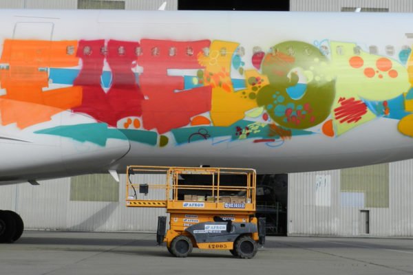 Graffiti-en-avion-8 Proceso de graffiti en avión
