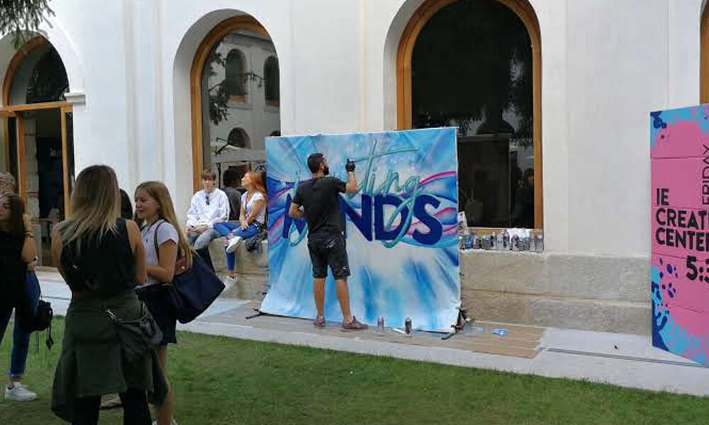 Graffiti-en-directo-en-evento-Segovia Graffiti en directo en evento de la IE en Segovia