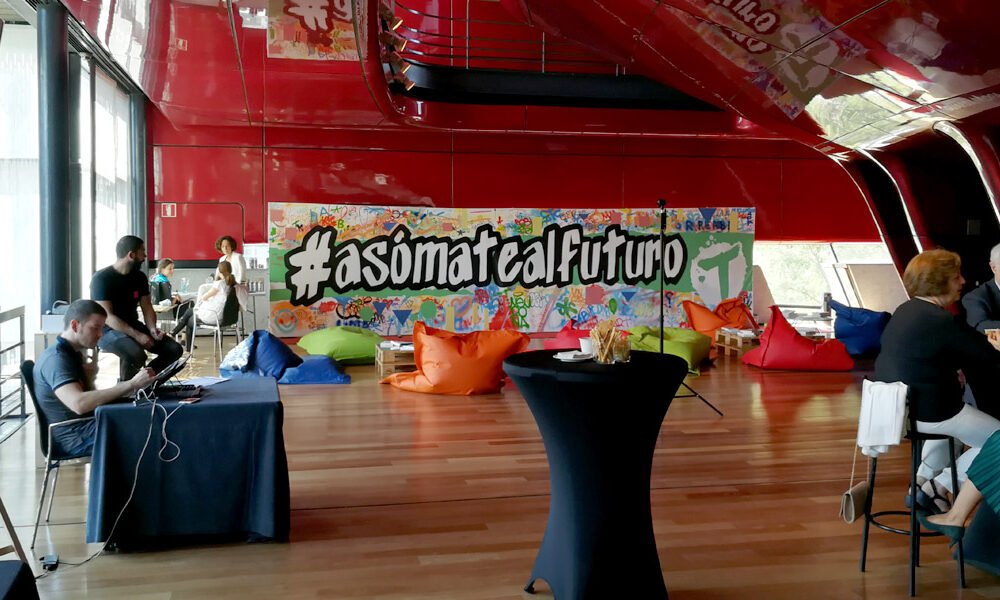 Graffiti-en-evento-en-MNCARS-Madrid Graffiti en evento en el Museo Reina Sofía en Madrid