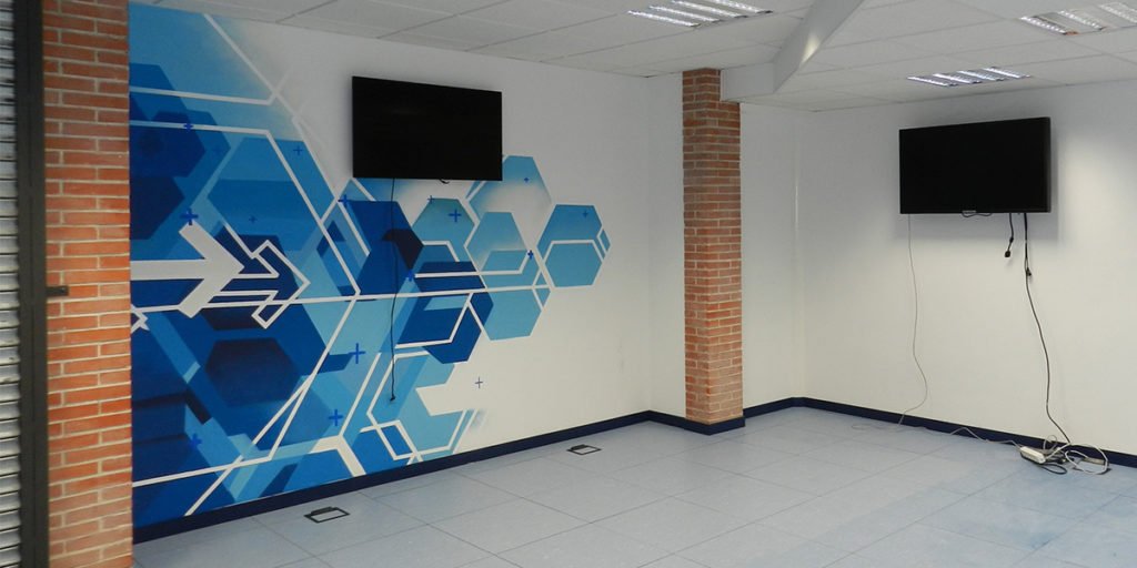 Graffiti-tecnologico-en-oficina-de-Madrid Graffiti tecnológico en oficina de Alcalá