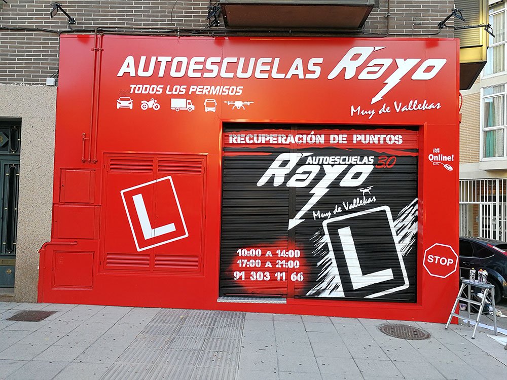 graffiti-cierre-metalico-autoescuela