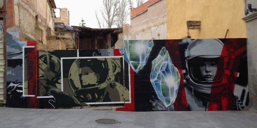 mural-de-astronautas-en-segovia Mural de astronautas en fachada de Segovia