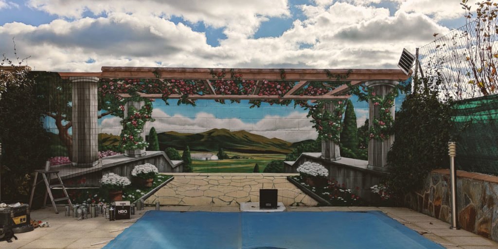 mural-trampantojo-en-patio-de-segovia Mural trampantojo en patio de Segovia