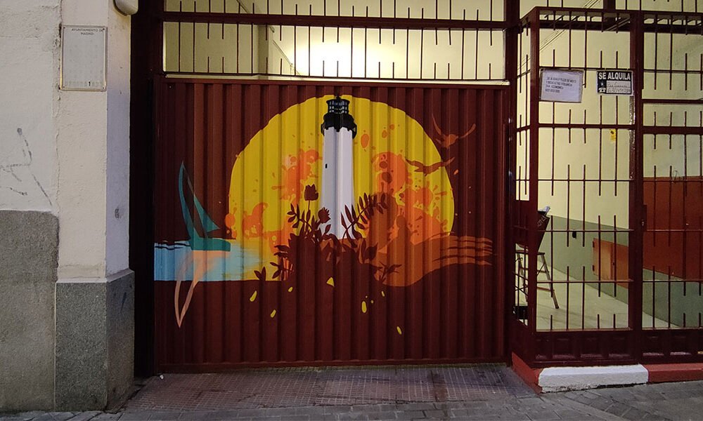 puerta-de-garaje-en-madrid-con-graffiti Decoración con graffiti en puerta de garaje