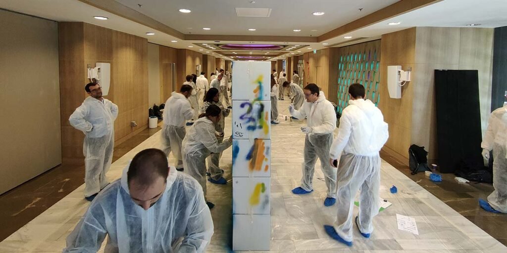 team-building-de-graffiti-hotel-madrid Team Building de Graffiti en hotel de Madrid