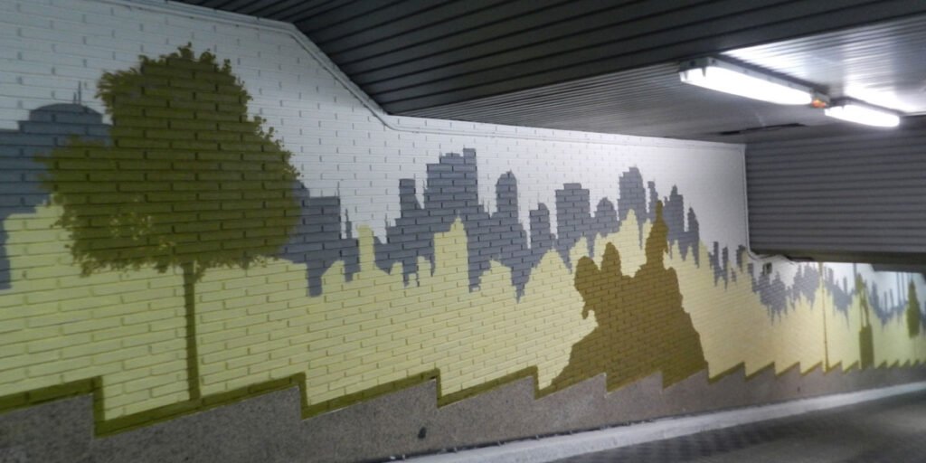 Graffiti Madrid en parking de hotel 3