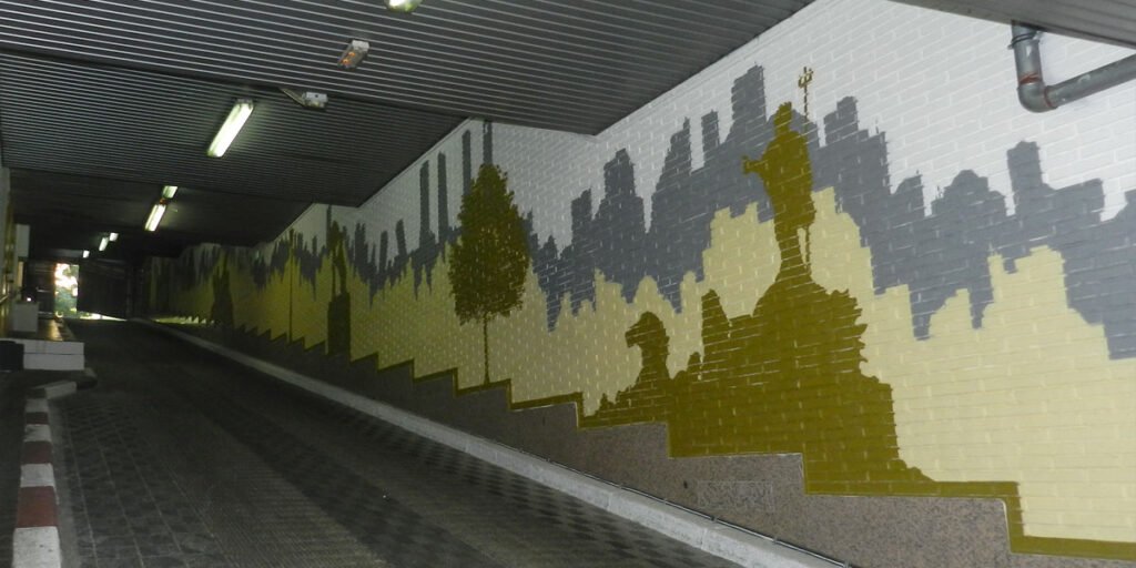 Graffiti Madrid en parking de hotel 4